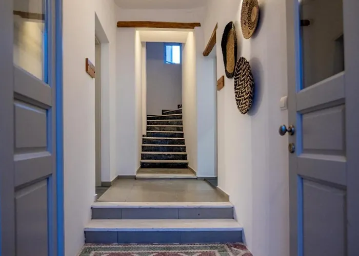 Raffar Luxury Tínos