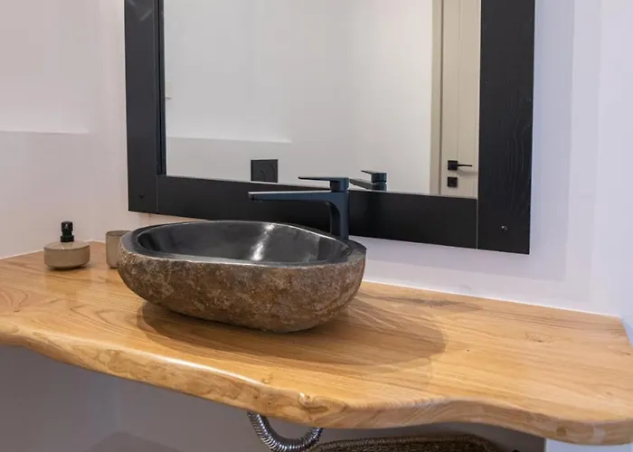 Raffar Luxury Apartamento Tínos